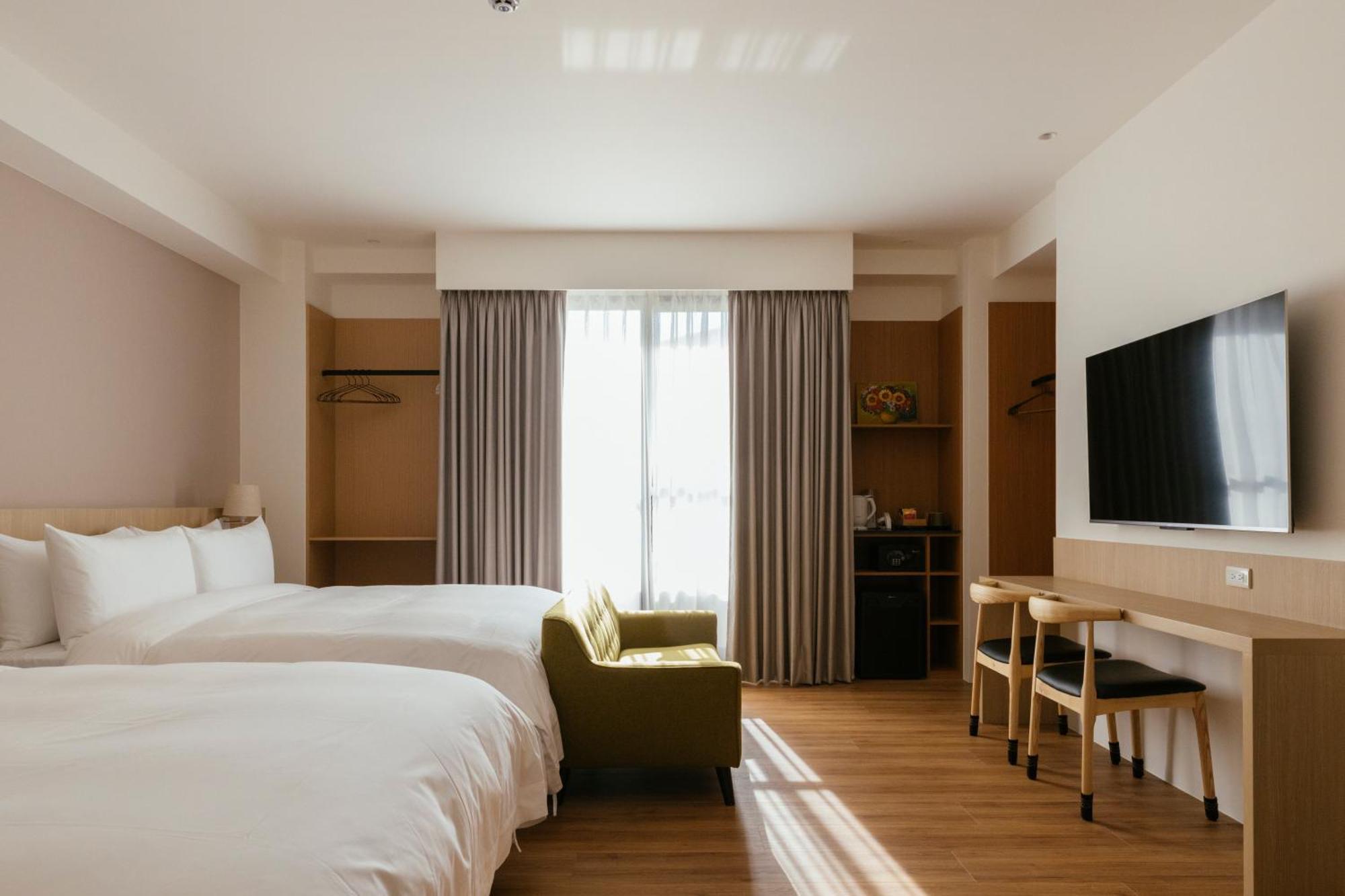 鹹菜巷8號 Hotell Tainan Exteriör bild
