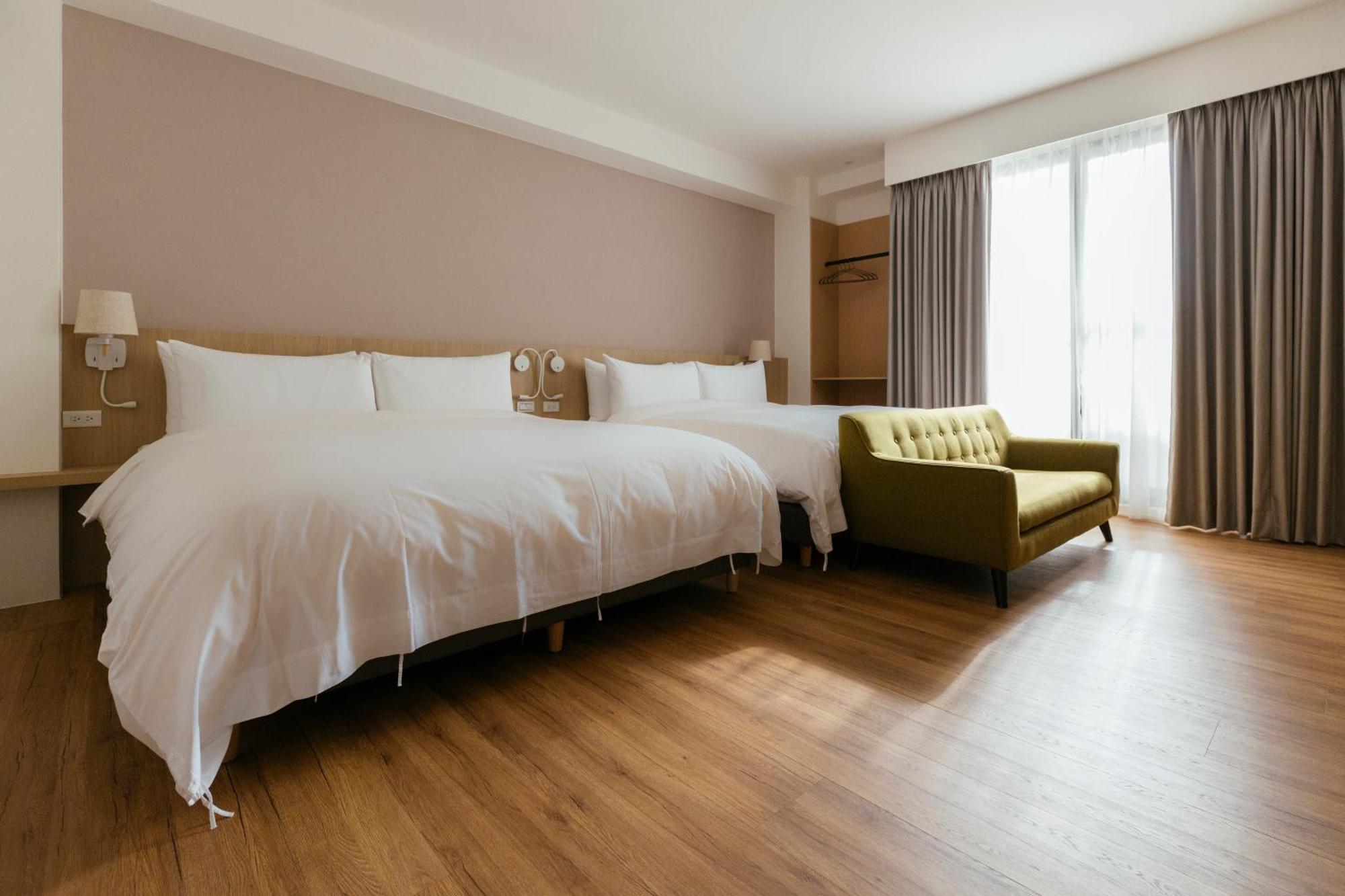鹹菜巷8號 Hotell Tainan Exteriör bild