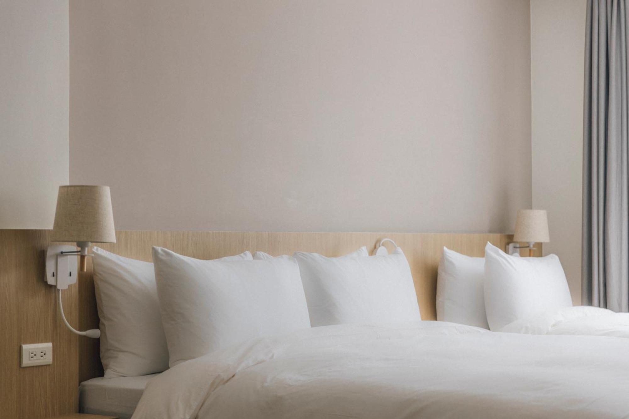 鹹菜巷8號 Hotell Tainan Exteriör bild