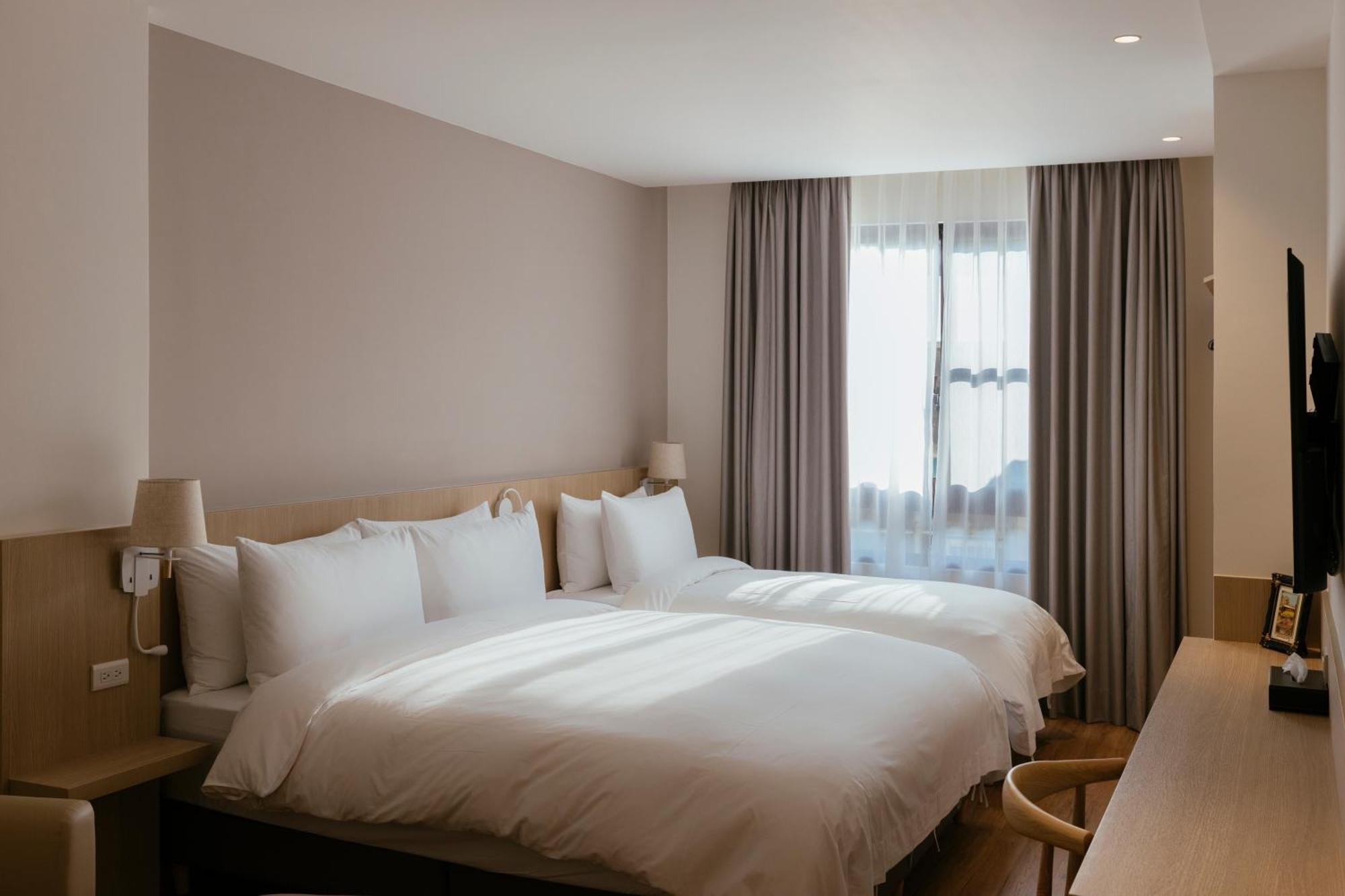 鹹菜巷8號 Hotell Tainan Exteriör bild
